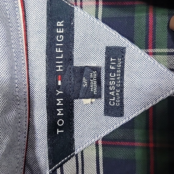 Tommy Hilfiger Size S, Classic Fit, Blue, White, Green & Red Plaid Button Down - Picture 9 of 10